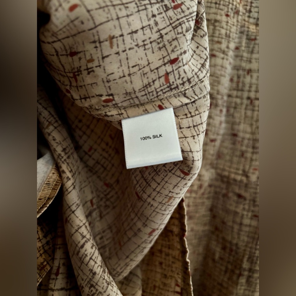VTG Austin Reed Silk Button Down, Size 10 - Picture 6 of 8